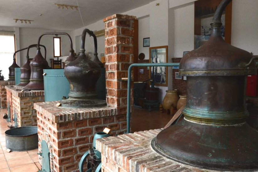 Lesvos ouzo Barbayanni